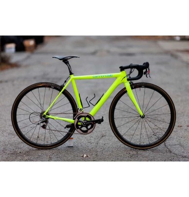 Complete fluorescent paint kit for bikes