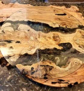 How to make a river table with epoxy resin?