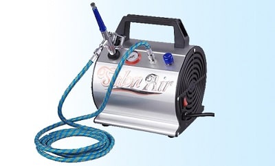 Air compressor for spraying paint